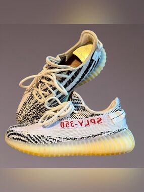 ADIDAS YEEZY BOOST 350 V2 Zebra White Black Red Shoes CP9654 Size 8 11/16